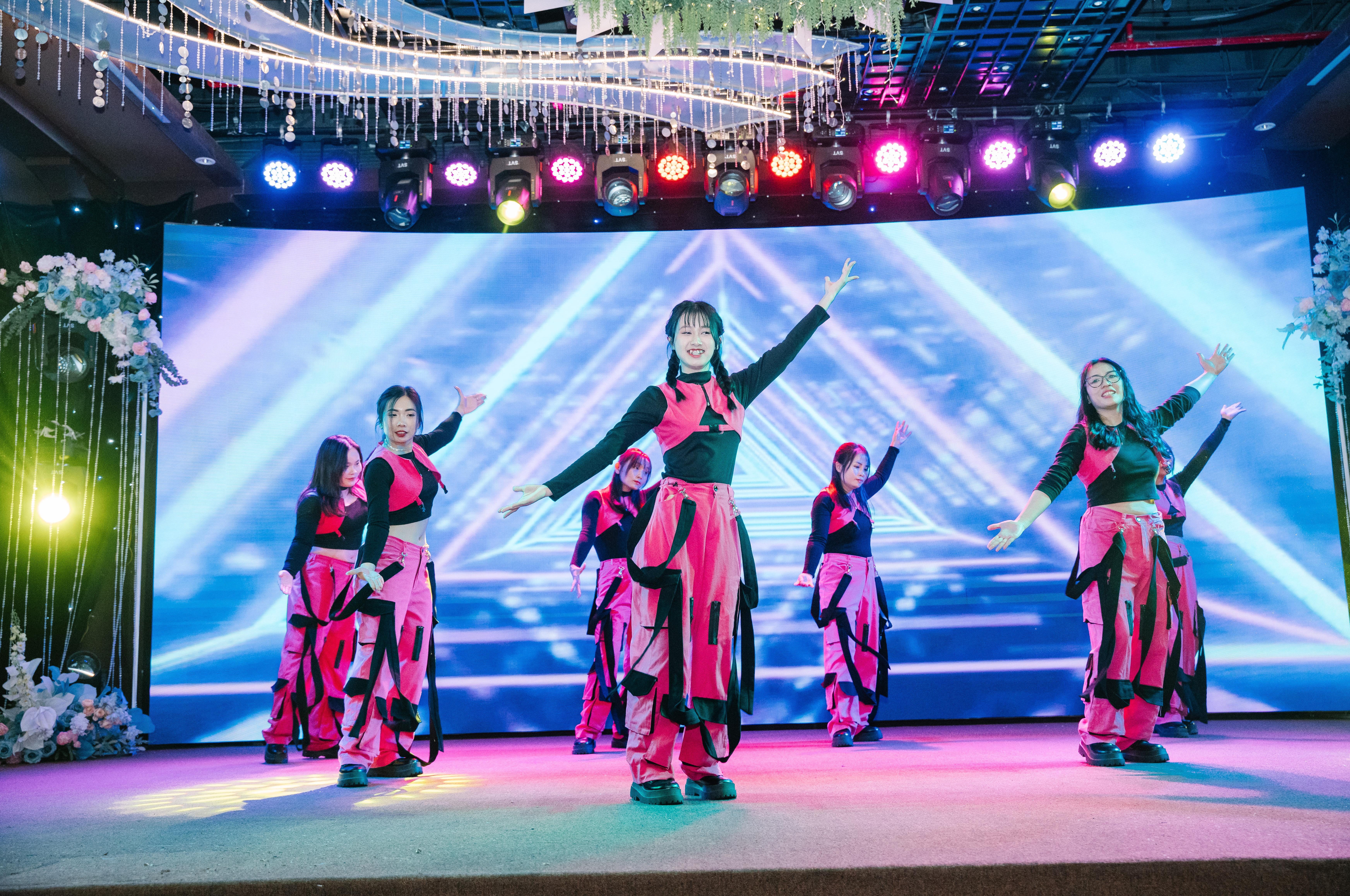 Môi trường tuyển dụng